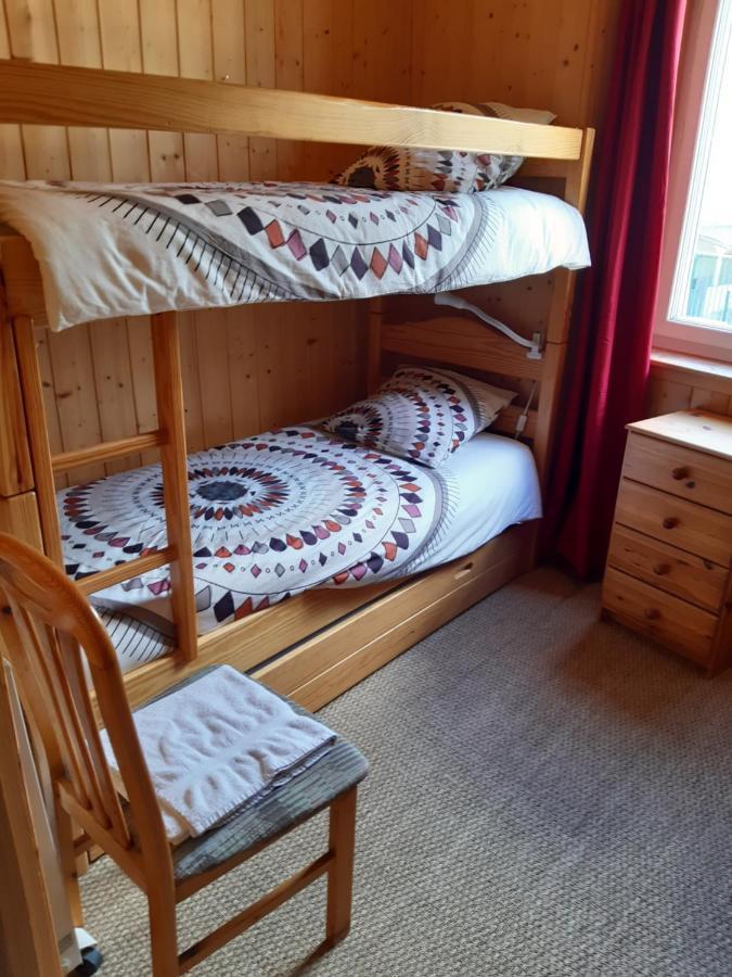 Chez Lizon Hostel Barcelonnette Exterior photo